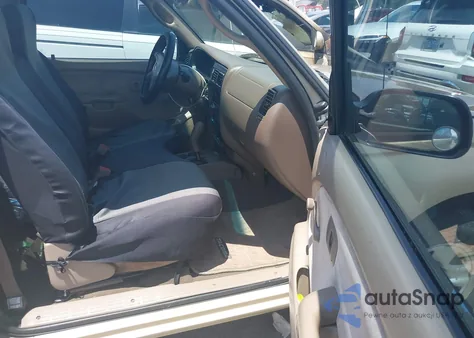 2004 Toyota Tacoma из США, поврежденный, VIN 5TENL42N24Z435900